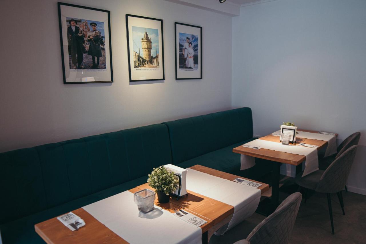 Nest Guesthouse 드로베타 투르누 세베린 외부 사진